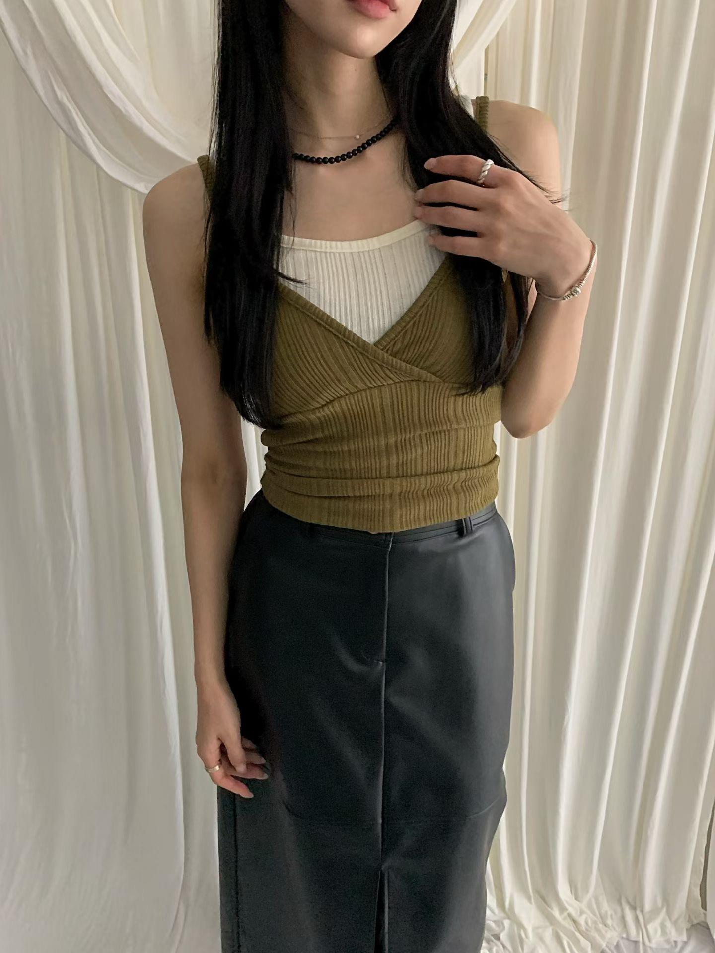 假兩件拼色坑條背心